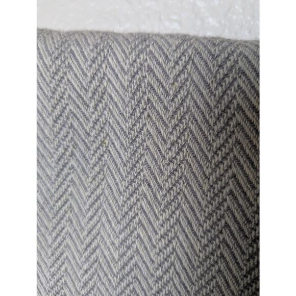 Nido Notte Italia (2) Grey Herringbone Cotton Blend Fringe Throw Blanket 50 x 52 - Picture 7 of 9